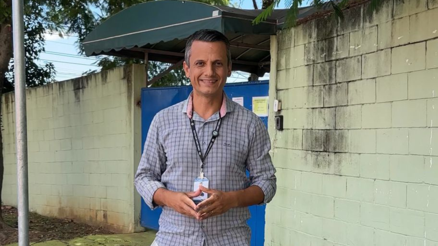 Visitando Escola Ana Neri