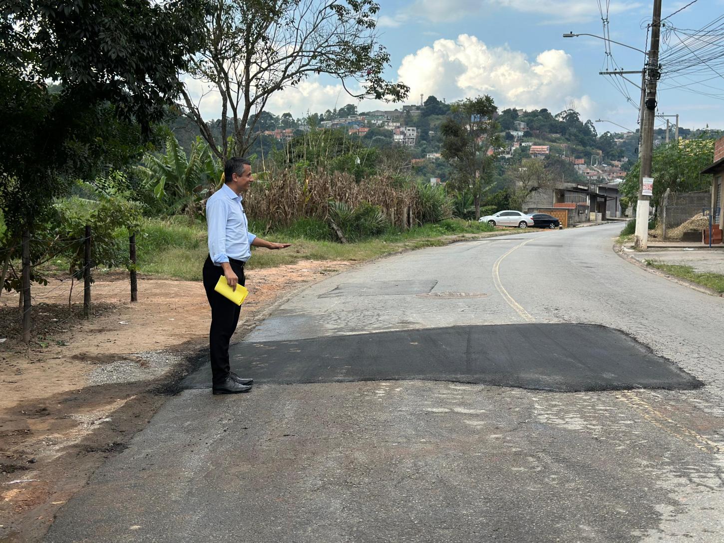 Serviços de Tapa Buraco atendido no Pq. Loja da China